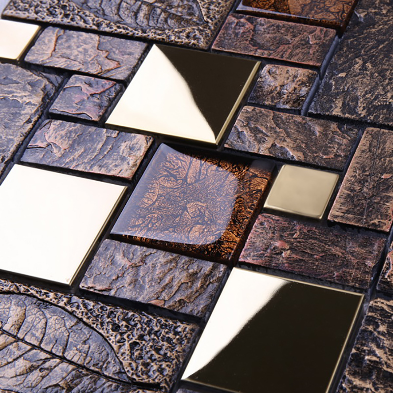 Luksusowy projekt łazienki Brokatowe szkło kryształowe Mieszane złote metalowe mozaiki do dekoracji ścian